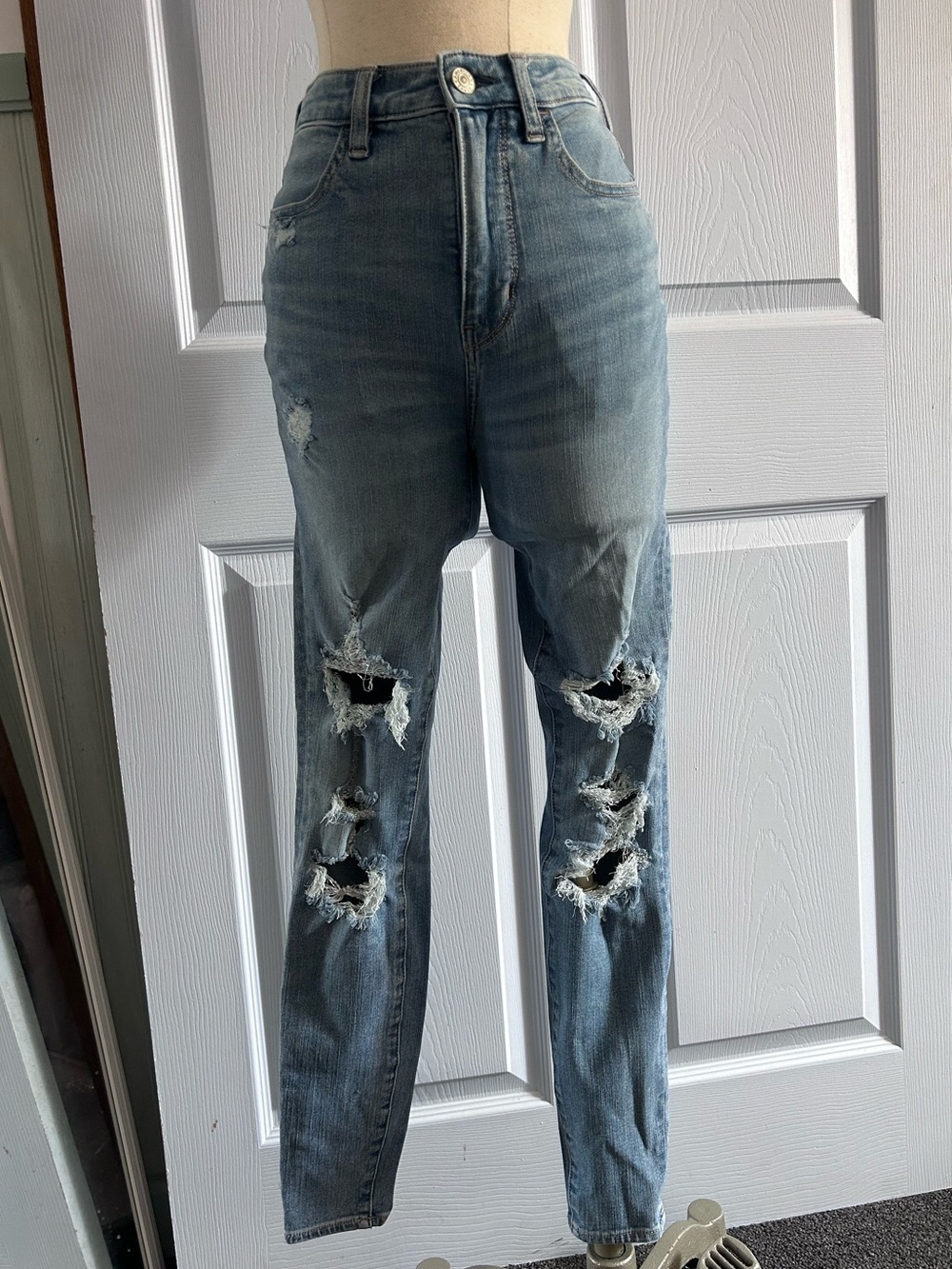 American Eagle Outfitters Super High-Rise Jegging
